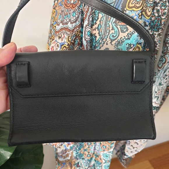 Witchery black leather belt or crossbody small bag - Picture 4 of 5